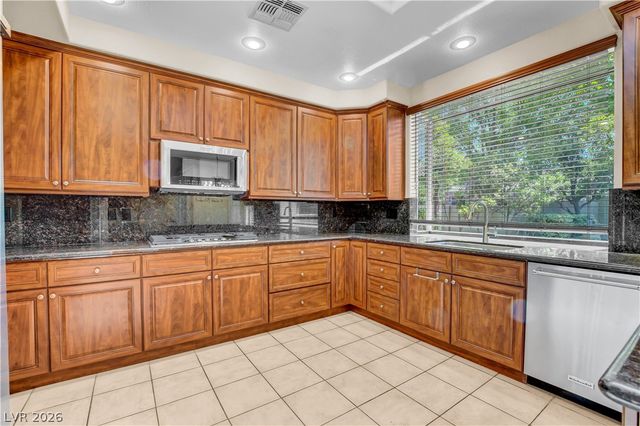 9101 Crystal Lake Court, Las Vegas, NV 89134