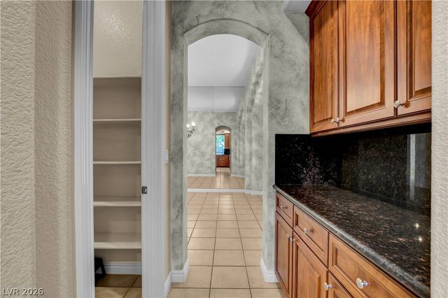 9101 Crystal Lake Court, Las Vegas, NV 89134