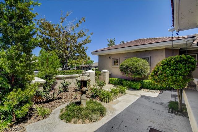9101 Crystal Lake Court, Las Vegas, NV 89134