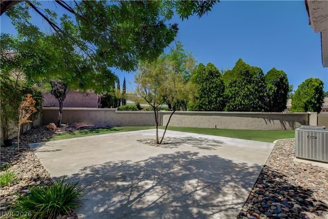9101 Crystal Lake Court, Las Vegas, NV 89134