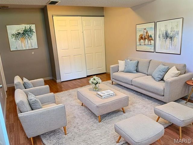 2246 Louie Drive, Arnold, MO 63010