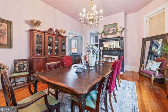 120 W 37Th Street, Savannah, GA 31401