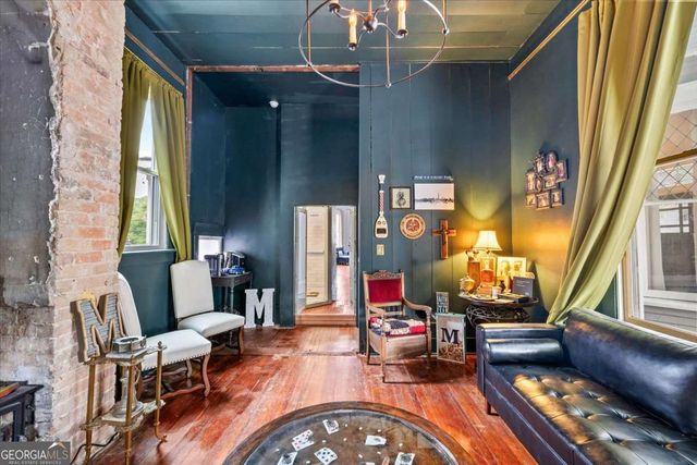 120 W 37Th Street, Savannah, GA 31401