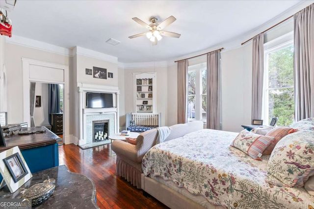 120 W 37Th Street, Savannah, GA 31401