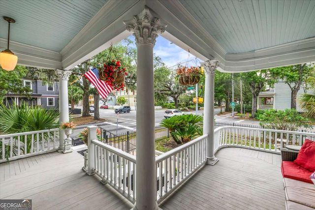 120 W 37Th Street, Savannah, GA 31401