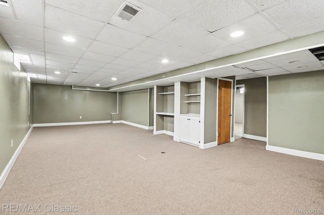 1842 Chaucer Avenue, Madison Heights, MI 48071
