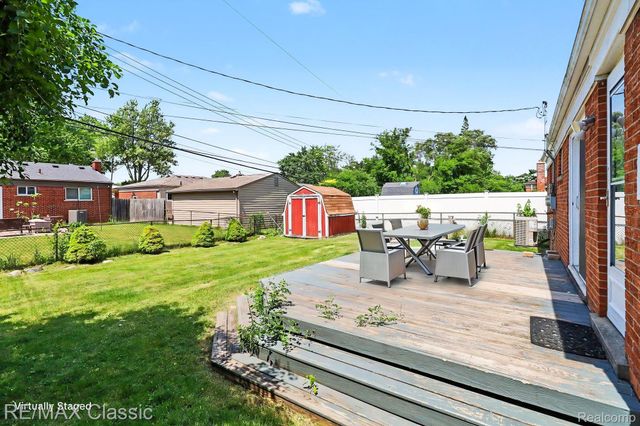 1842 Chaucer Avenue, Madison Heights, MI 48071