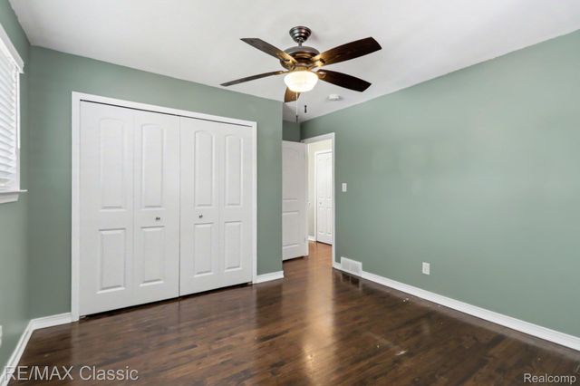 1842 Chaucer Avenue, Madison Heights, MI 48071