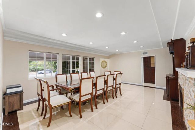 814 Kellogg Avenue, Glendale, CA 91202