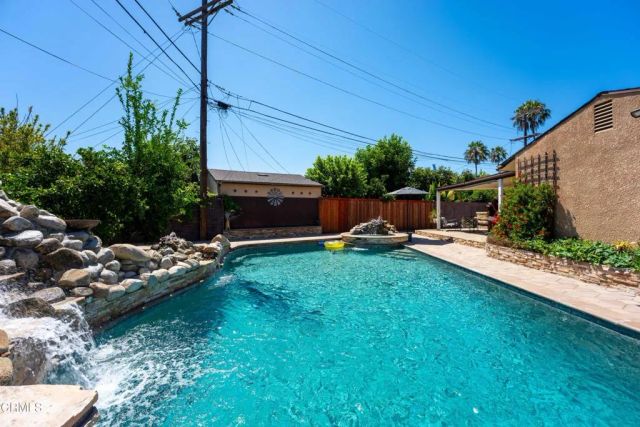 814 Kellogg Avenue, Glendale, CA 91202