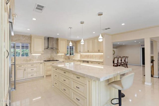 814 Kellogg Avenue, Glendale, CA 91202