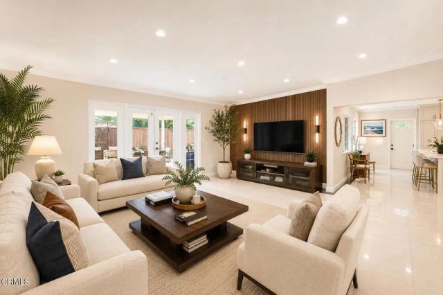 814 Kellogg Avenue, Glendale, CA 91202