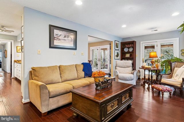 1010 MASTLINE DR, Annapolis, MD 21401