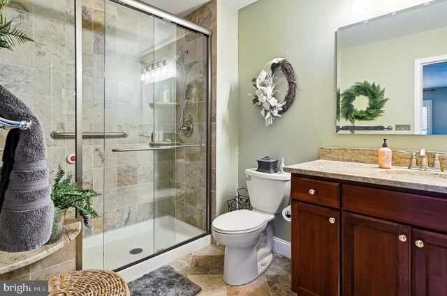 1010 MASTLINE DR, Annapolis, MD 21401