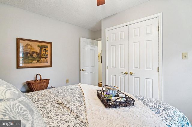 1010 MASTLINE DR, Annapolis, MD 21401