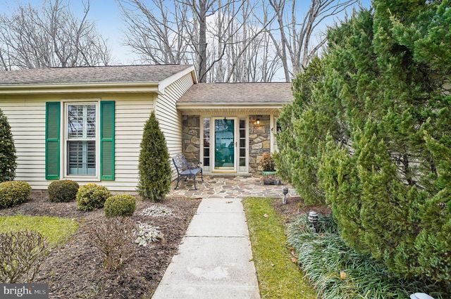 1010 MASTLINE DR, Annapolis, MD 21401