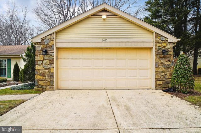 1010 MASTLINE DR, Annapolis, MD 21401