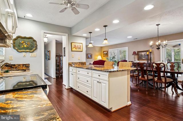 1010 MASTLINE DR, Annapolis, MD 21401