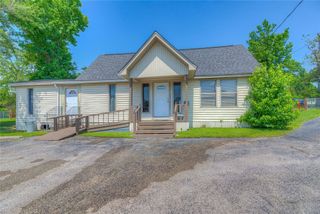 1000 N Fm 356, Onalaska, TX 77360