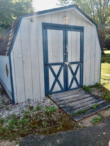 32 Edward Lane, Barre, MA 01005