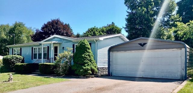 32 Edward Lane, Barre, MA 01005