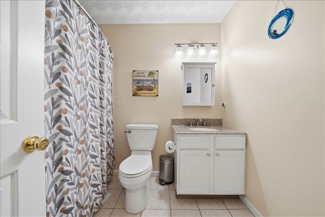 23 Moss Lane, Coventry, RI 02816