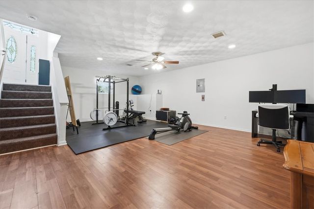 23 Moss Lane, Coventry, RI 02816