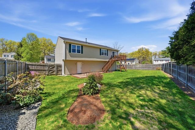 23 Moss Lane, Coventry, RI 02816