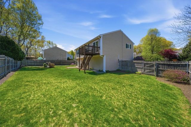 23 Moss Lane, Coventry, RI 02816