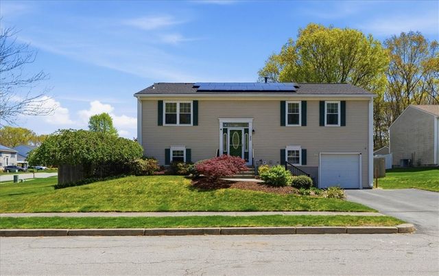 23 Moss Lane, Coventry, RI 02816