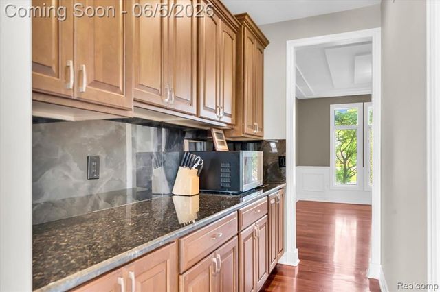 2424 Pebble Beach Drive, Oakland, MI 48363