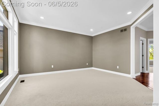 2424 Pebble Beach Drive, Oakland, MI 48363
