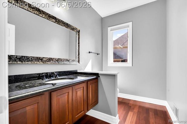 2424 Pebble Beach Drive, Oakland, MI 48363