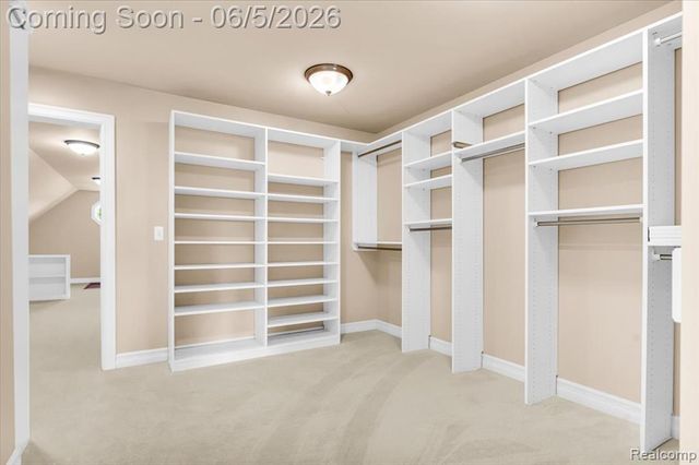 2424 Pebble Beach Drive, Oakland, MI 48363