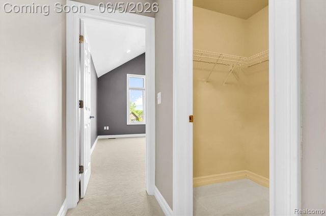 2424 Pebble Beach Drive, Oakland, MI 48363