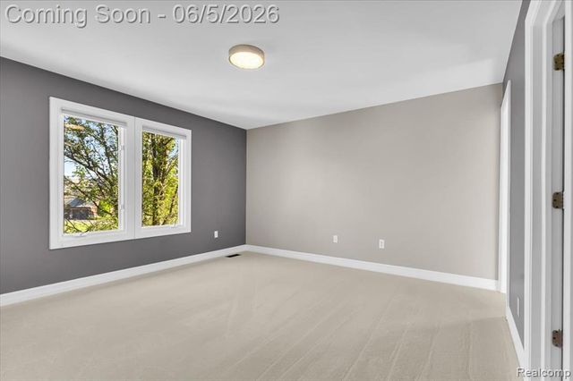 2424 Pebble Beach Drive, Oakland, MI 48363