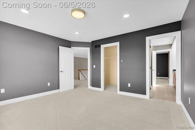 2424 Pebble Beach Drive, Oakland, MI 48363