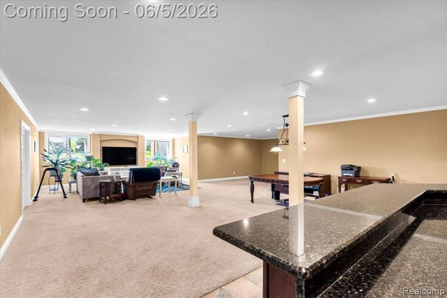 2424 Pebble Beach Drive, Oakland, MI 48363
