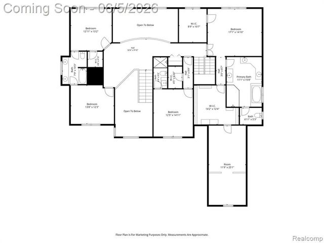 2424 Pebble Beach Drive, Oakland, MI 48363