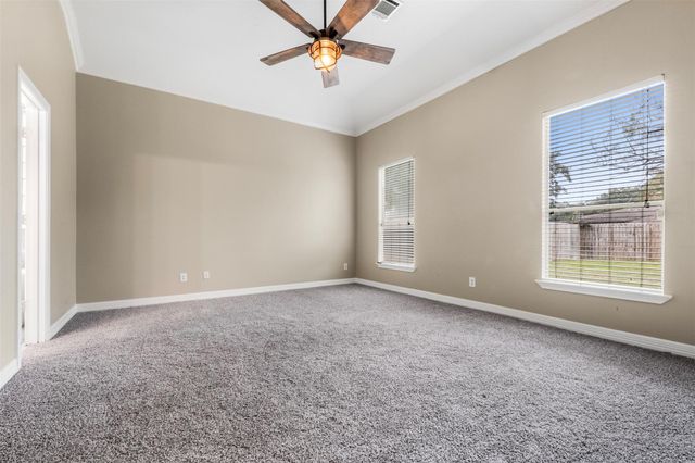 702 Clayton Street, Tomball, TX 77375