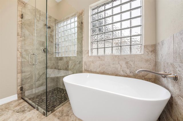 702 Clayton Street, Tomball, TX 77375