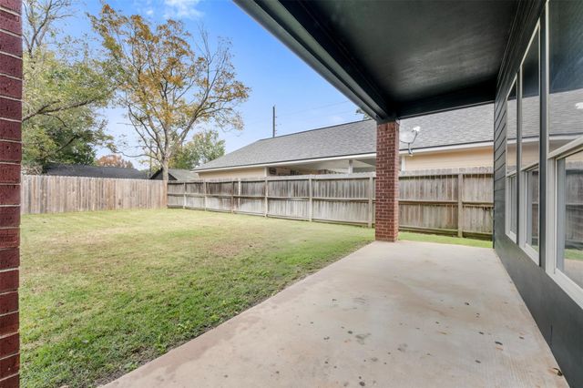 702 Clayton Street, Tomball, TX 77375