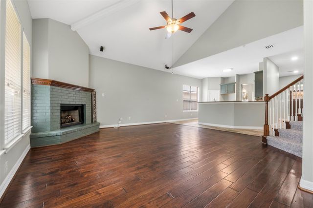 702 Clayton Street, Tomball, TX 77375