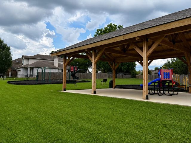 980 Oak Falls Drive, Conroe, TX 77378