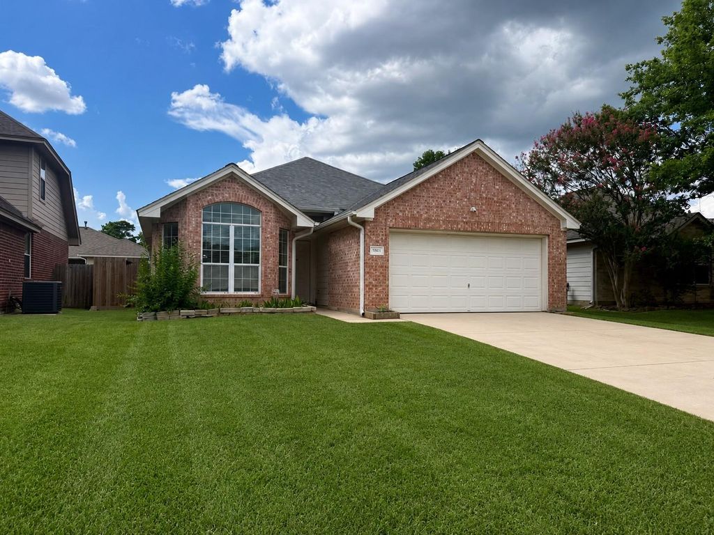 980 Oak Falls Drive, Conroe, TX 77378