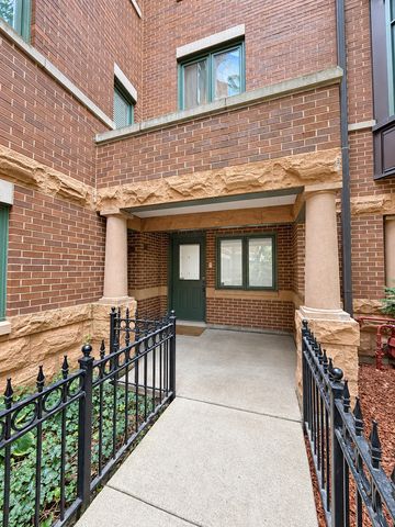 1351 W ALTGELD Street 1J, Chicago, IL 60614