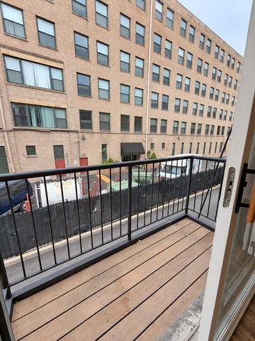 1351 W ALTGELD Street 1J, Chicago, IL 60614