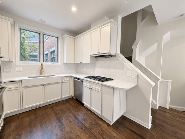 1351 W ALTGELD Street 1J, Chicago, IL 60614