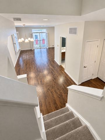 1351 W ALTGELD Street 1J, Chicago, IL 60614