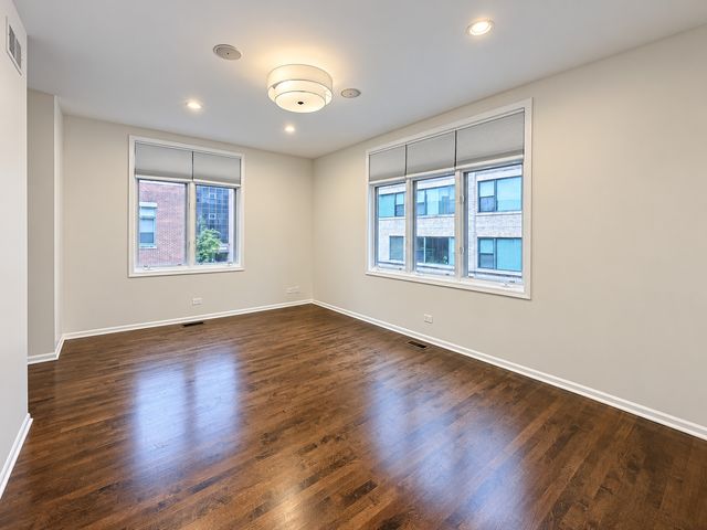 1351 W ALTGELD Street 1J, Chicago, IL 60614